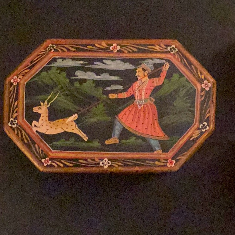 Handpainted amarandh “Indiian” box for jewelry, trinkets, etc. Vintage, age unk.